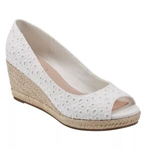 Bandolino Women's Nuri Peep Toe Espadrille Wedge Pumps
